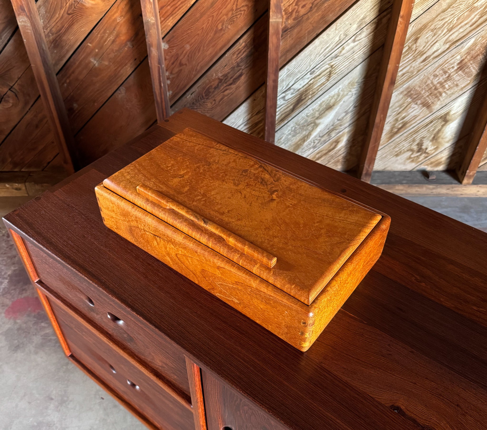 SOLD = Ricardo Dellera Handcrafted Koa Wood Box, Hawaii, 20th