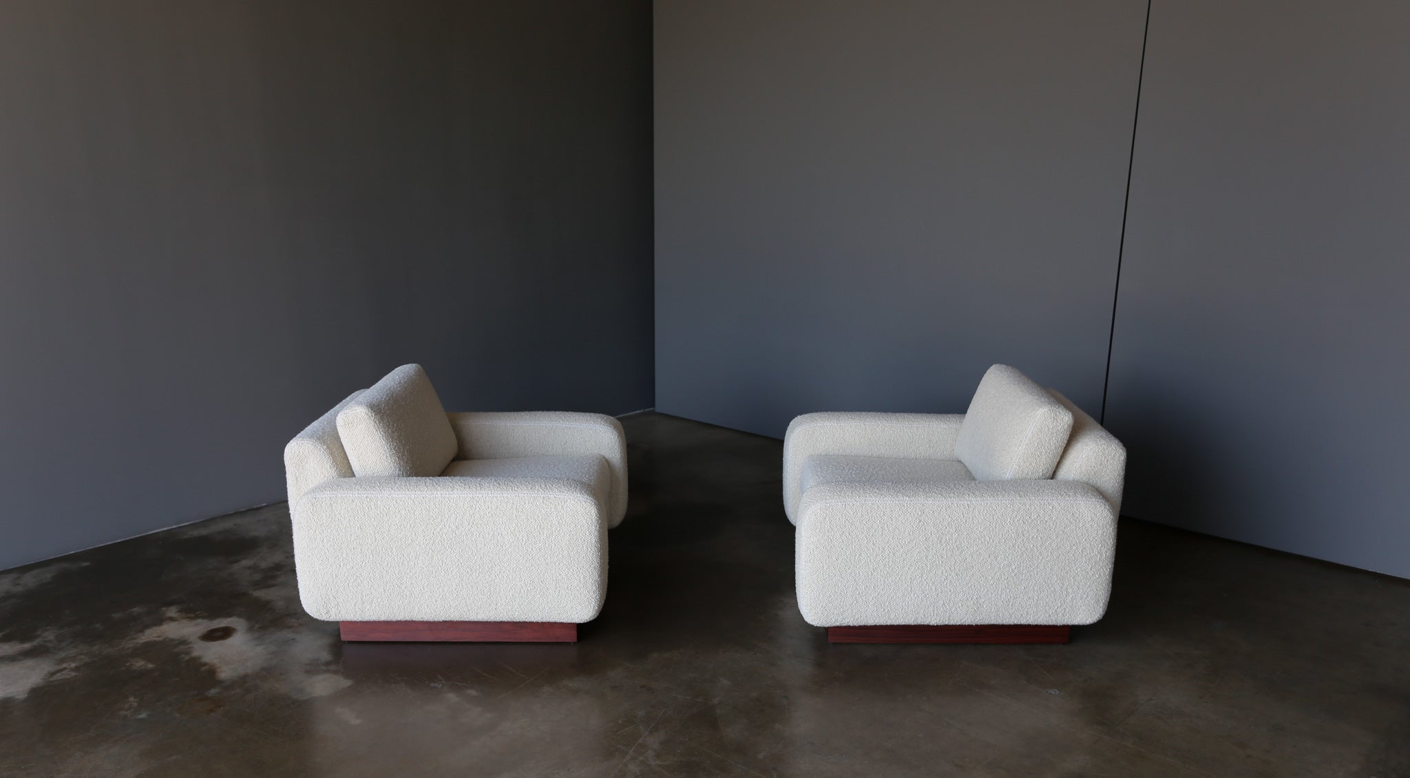 = SOLD = Nicos Zographos Pair of Lounge Chairs for Zographos Designs Ltd., USA, 1980's