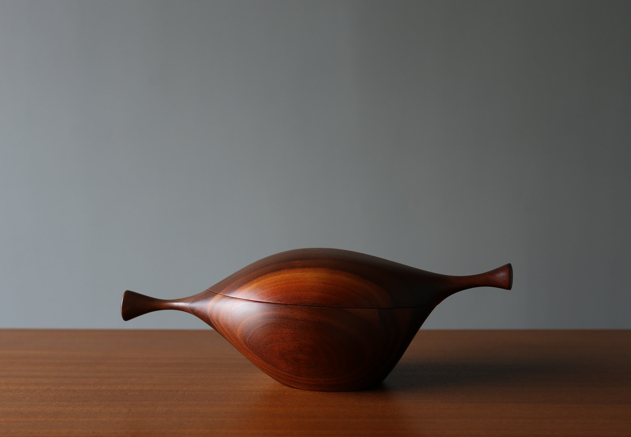 Daniel Loomis Valenza Handcrafted Walnut Covered Bowl, c.1960