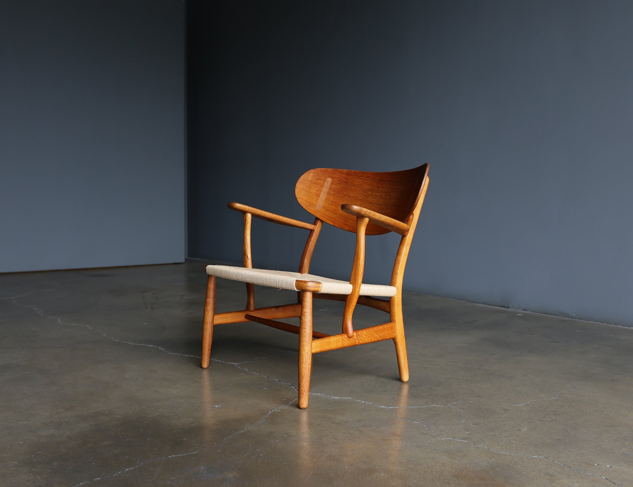 = SOLD = Hans J. Wegner CH22 Lounge Chair for Carl Hansen & Søn, Denmark, circa 1951
