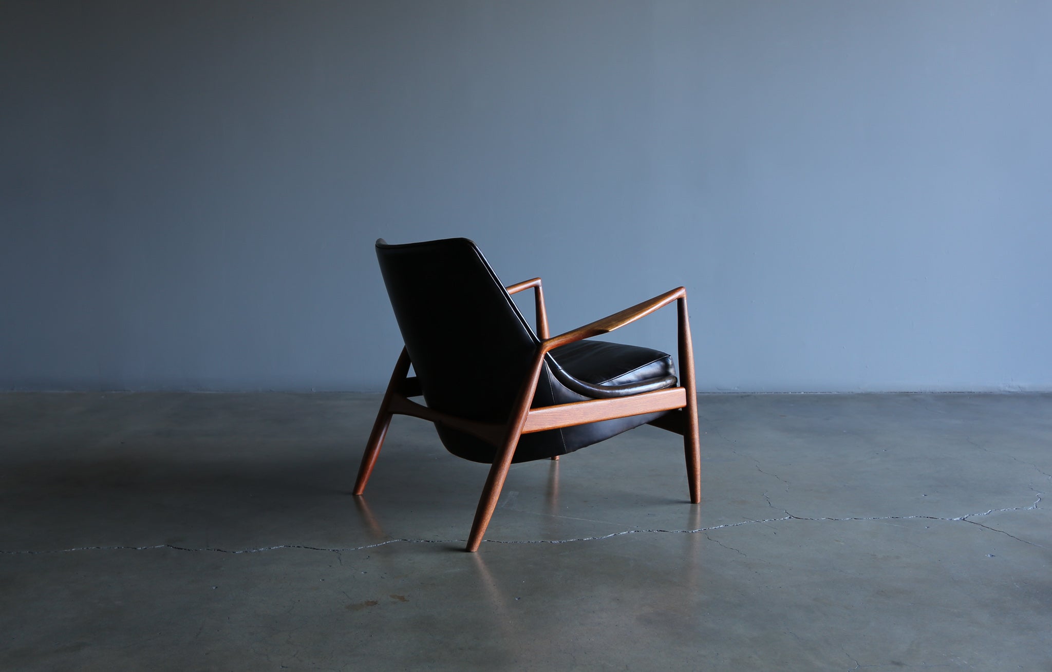 = SOLD = Ib Kofod-Larsen Seal Lounge Chair for OPE Möbler, circa 1960